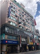 鄰近村霖新鑽大樓社區推薦-翡翠名宮，位於台北市萬華區